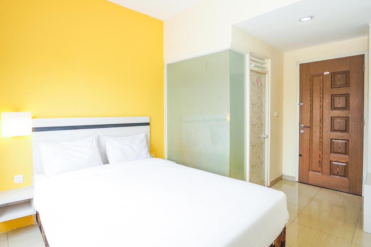 Pratisarawirya Guesthouse by ecommerceloka Surabaya Eksteriør billede