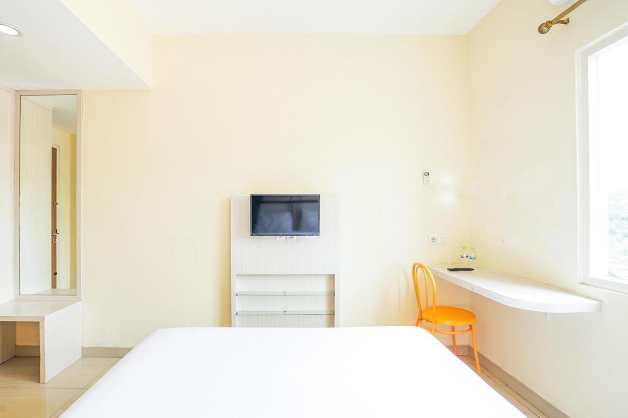 Pratisarawirya Guesthouse by ecommerceloka Surabaya Eksteriør billede
